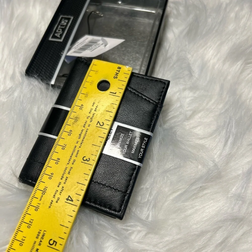Black Leather‎ Card Holder Wallet from Apt. 9. NWB. R